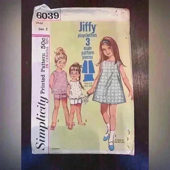 Vintage simplicity children’s play clothes pattern - Picture 1 of 2